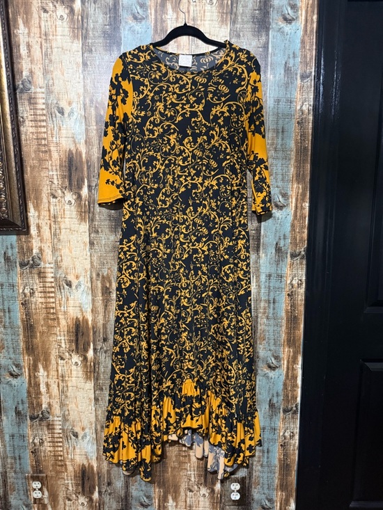 Zadie B'S Dresses & Skirts - ZadieB’s Black and Yellow Floral Maxi Dress